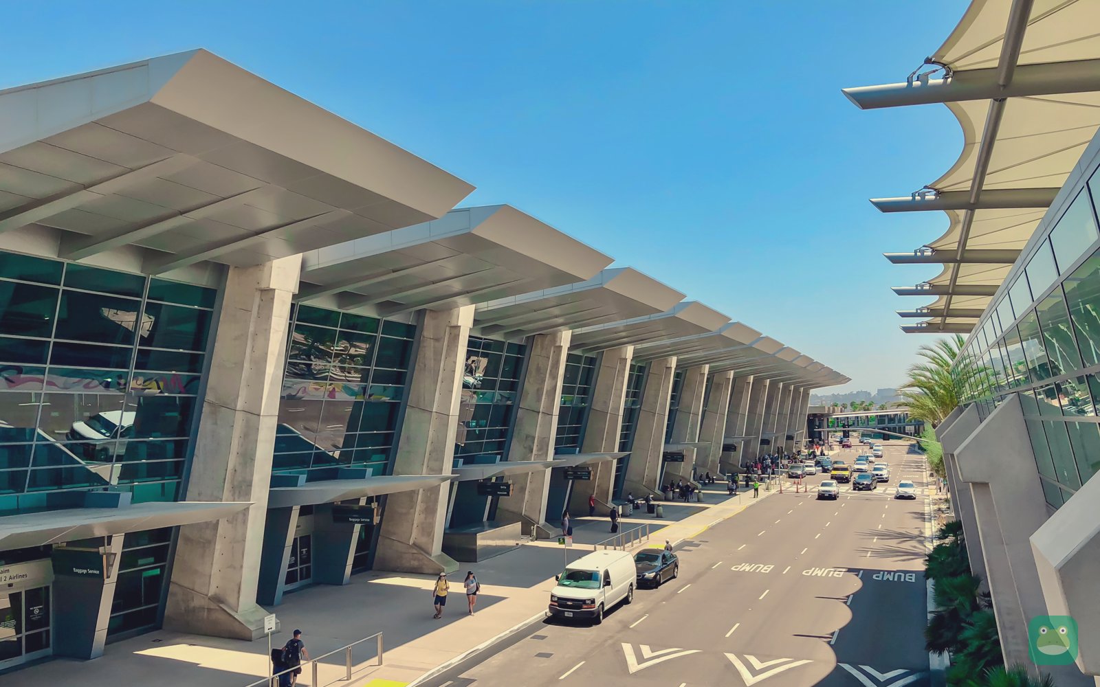 Terminal 2 upper deck at San Diego International Airport