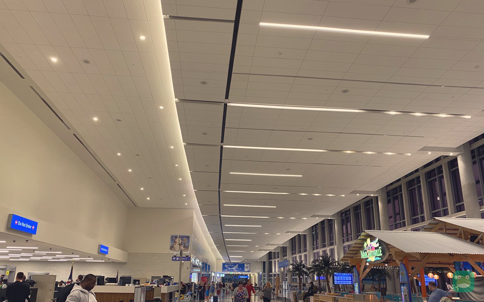 Fort Lauderdale–Hollywood International Airport, Terminal 1 hallway
