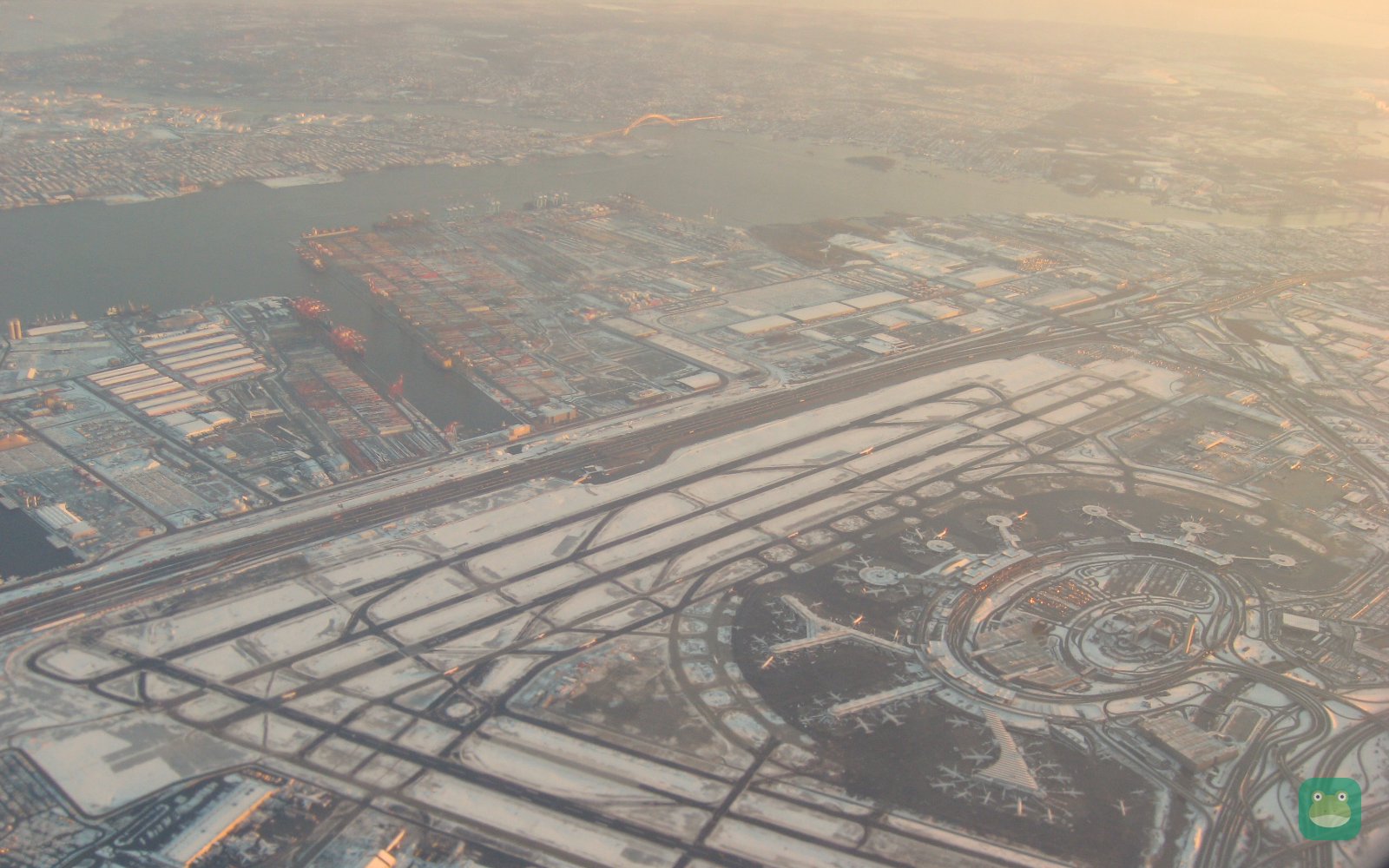 Newark Liberty International Airport, aerial view