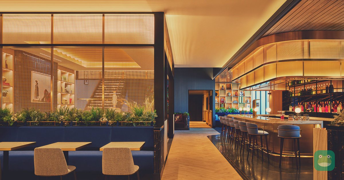 Bar and dining area, Chase Sapphire Lounge Las Vegas