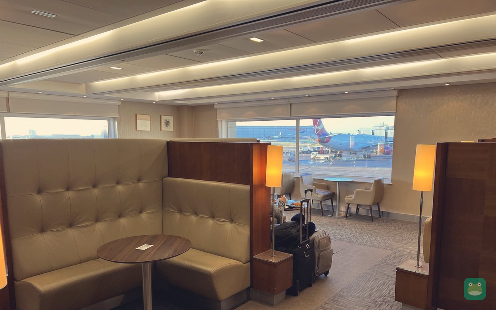 Window seating, BA Galleries First, Heathrow T3