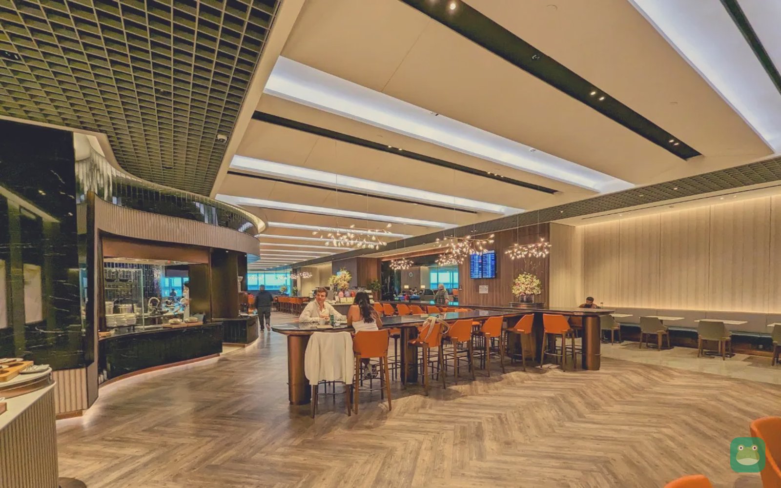 SilverKris Business Lounge, SIN Terminal 3 — dining hall