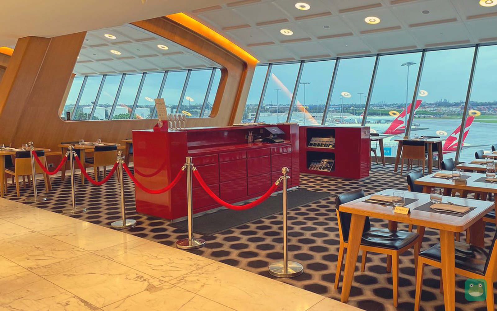 Qantas First Lounge, SYD Terminal 1 — Marc Newson-designed dining room