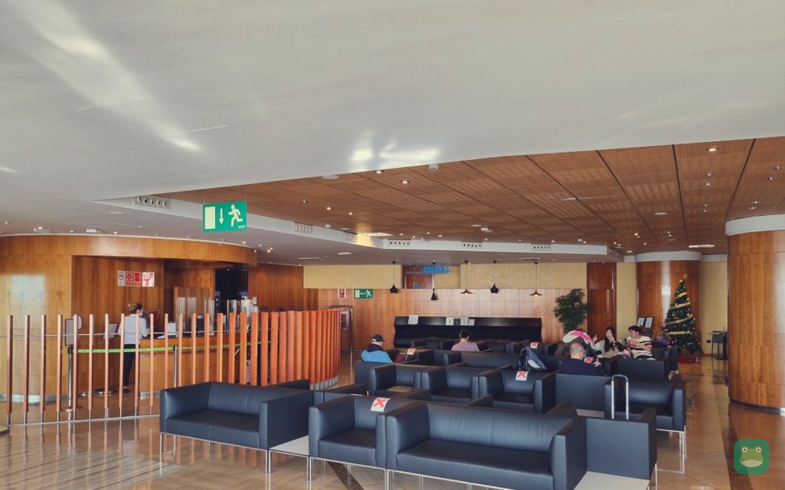 Sala VIP Montaña Roja, Tenerife South (2022)