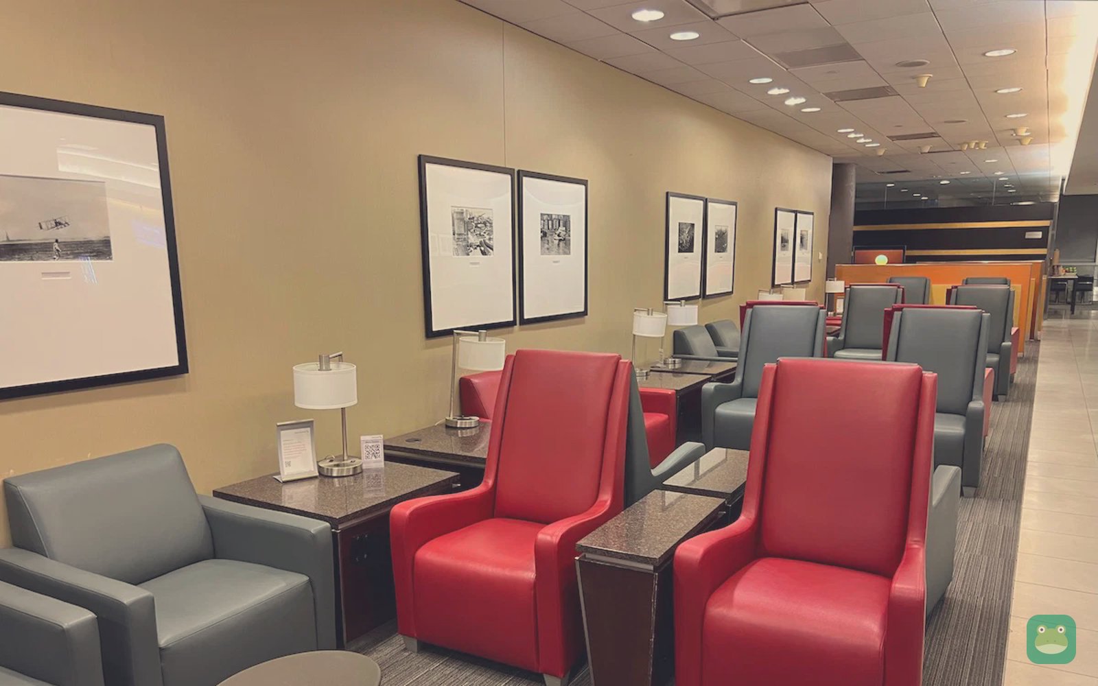 Admirals Club, JFK Terminal 8 Concourse C — main seating