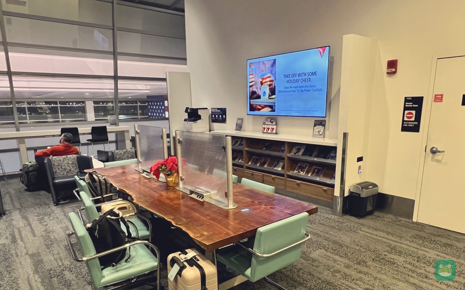 Delta Sky Club (A6), BOS Terminal A — seating area