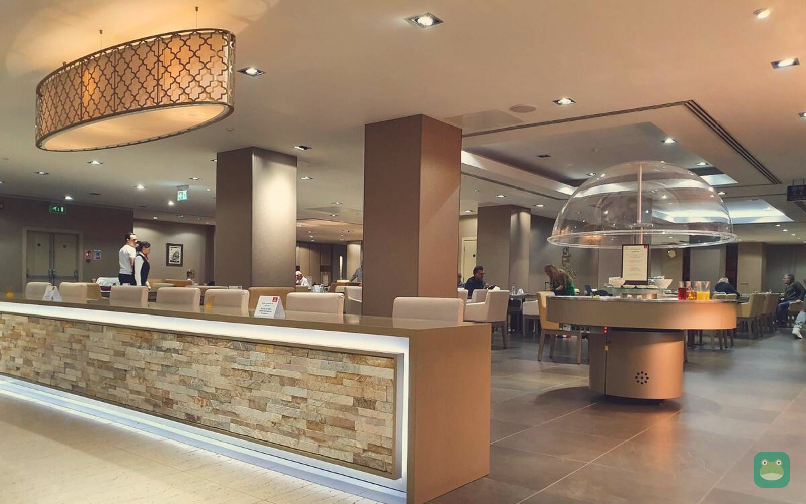 The Emirates Lounge, Gatwick North Terminal (2022)