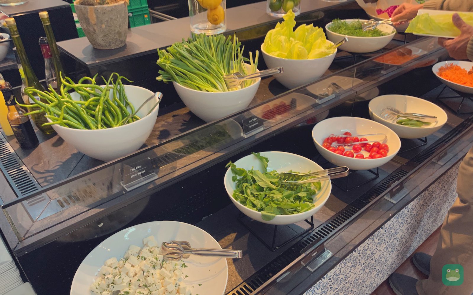 Turkish Airlines Lounge Miles&Smiles, IST International Terminal — salad bar