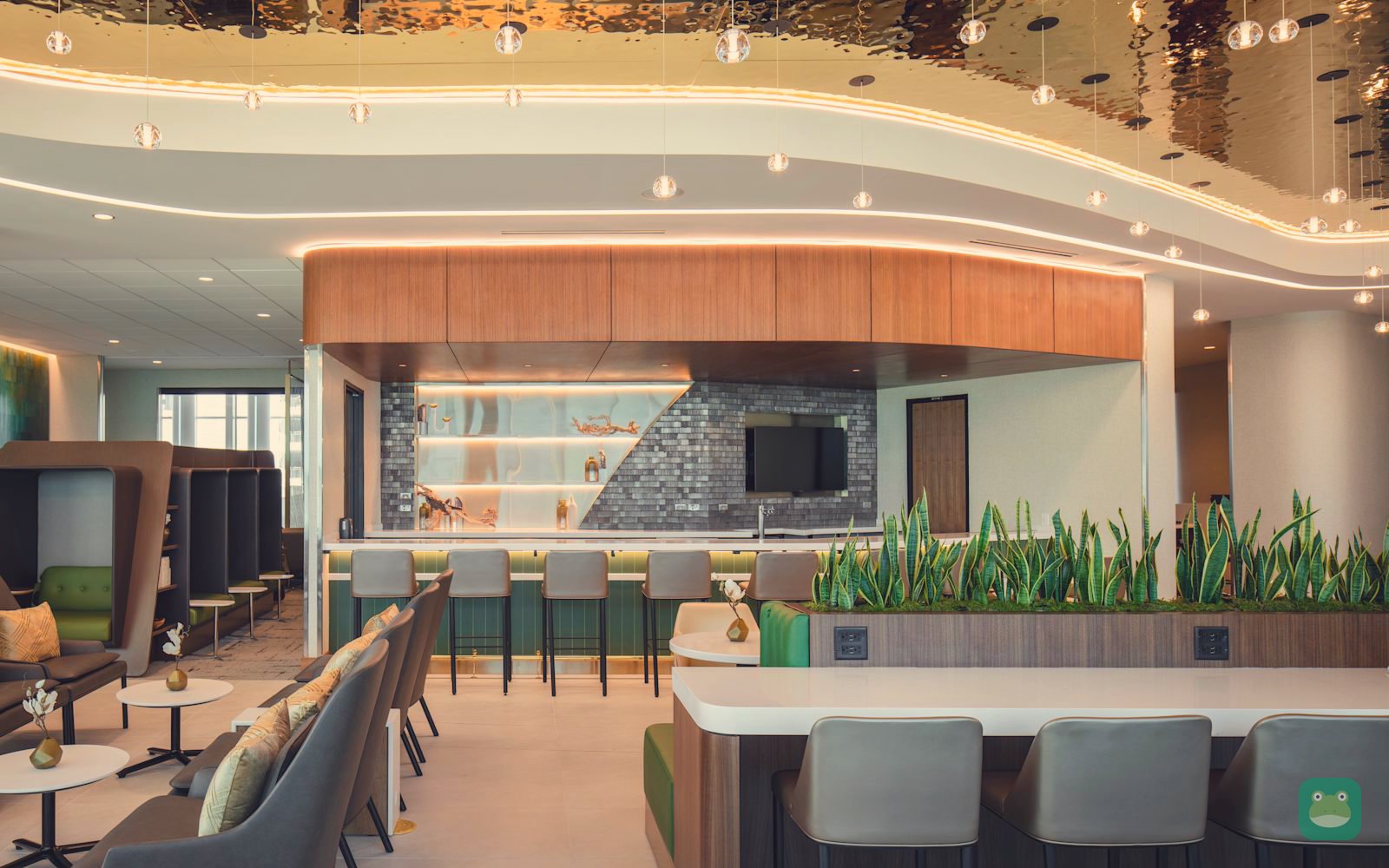 The Club CLT, CLT Concourse A — bar