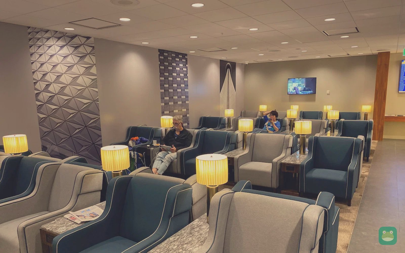Plaza Premium Lounge (T3 International), YYZ Terminal 3 — seating