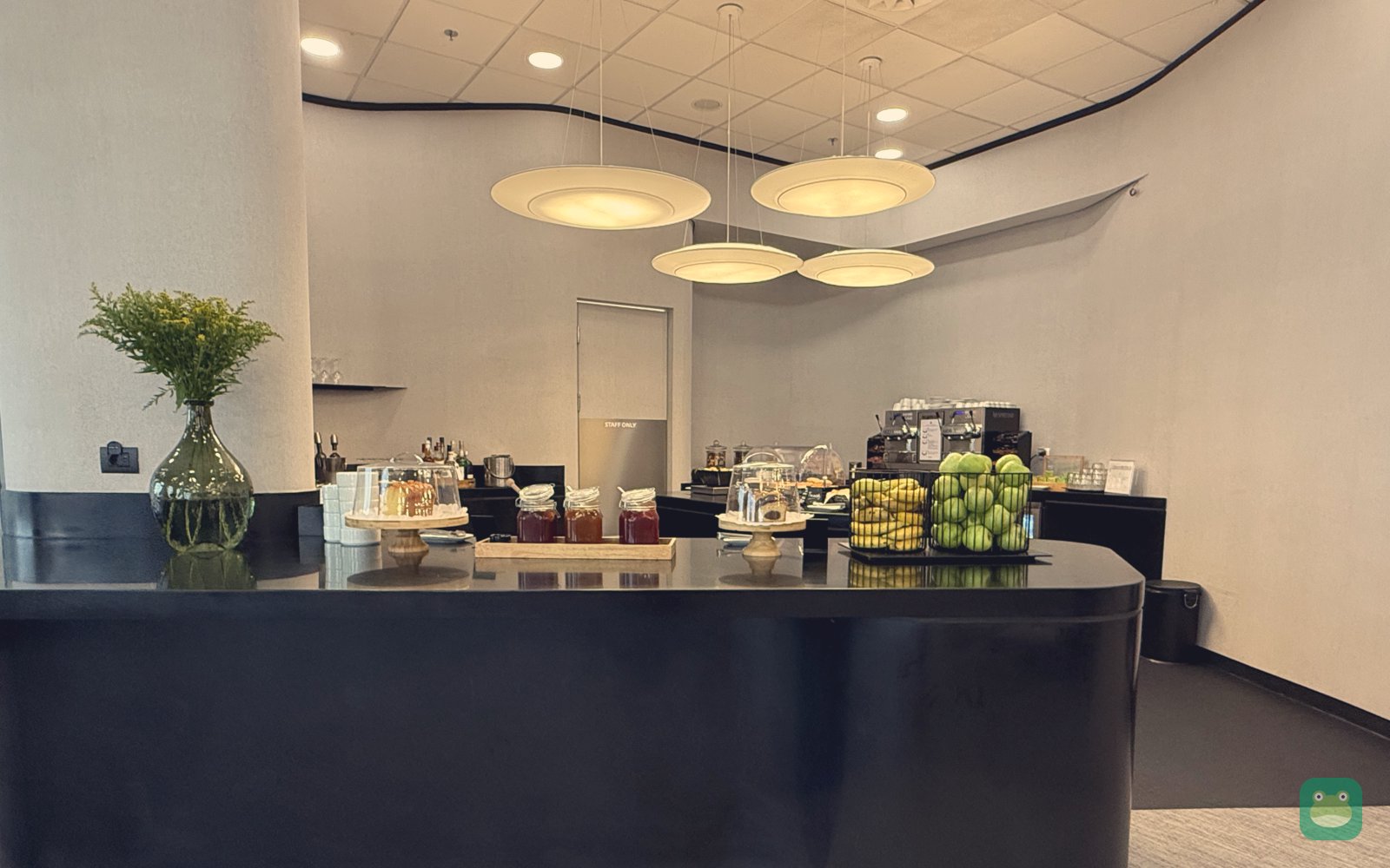 Goldair Handling Lounge x AIA, ATH Satellite Terminal