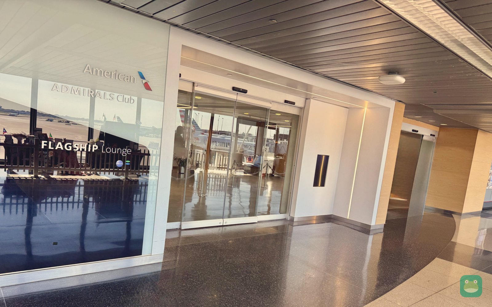 Admirals Club, ORD Terminal 3 Concourse H/K — main seating
