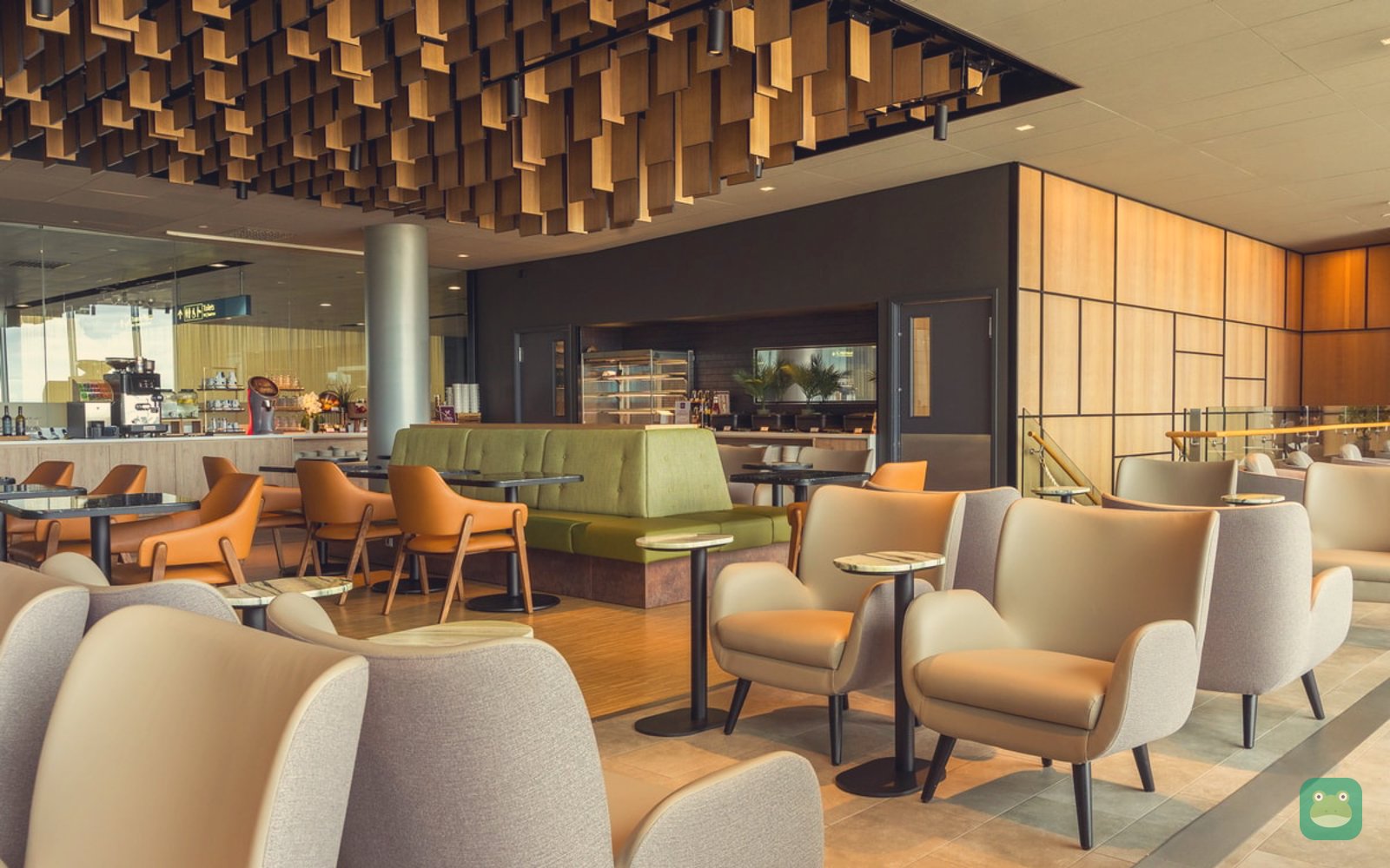 Dining area, Plaza Premium Lounge Lumi