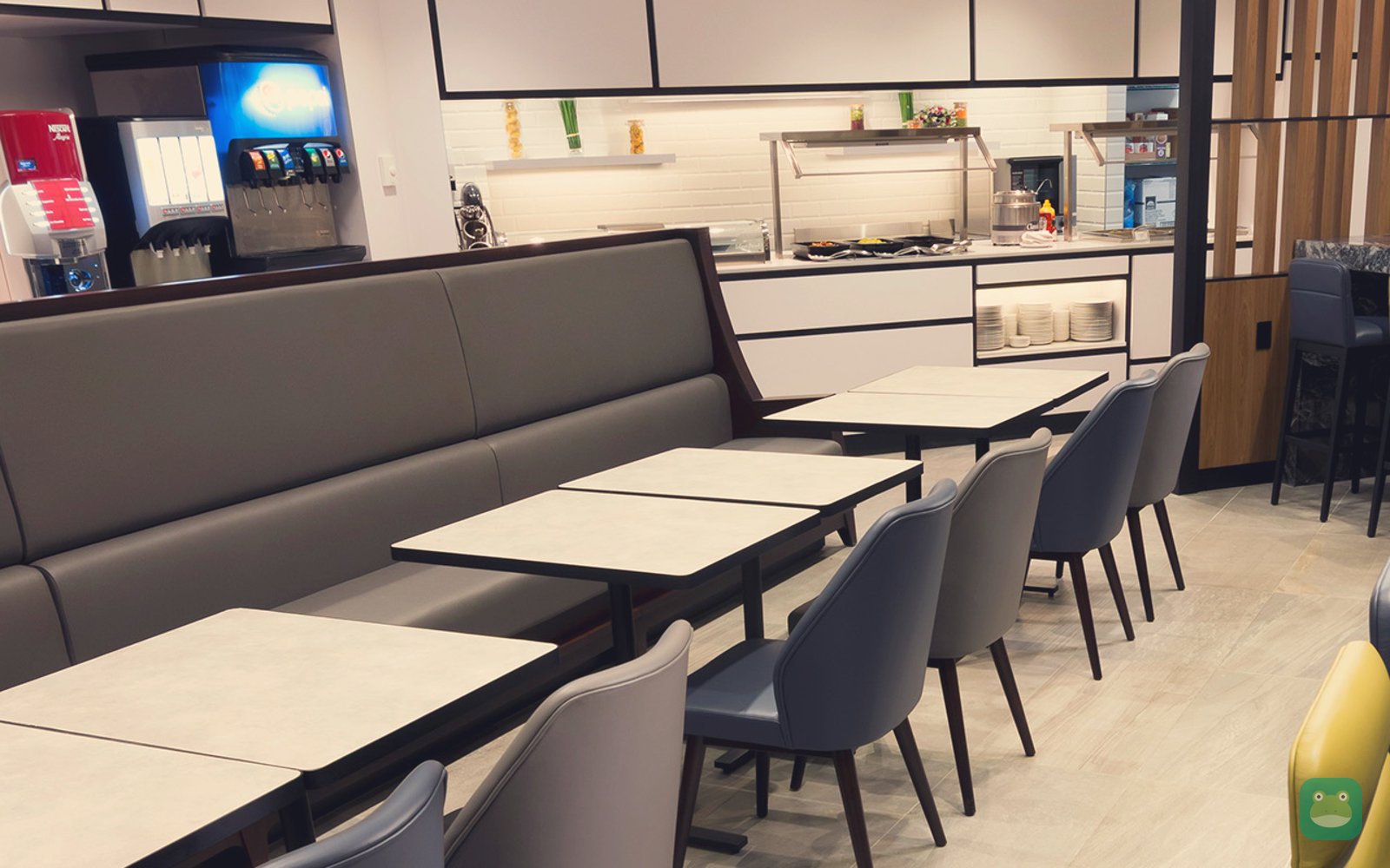 Plaza Premium Lounge (T3 US Transborder), YYZ Terminal 3 — lounge interior