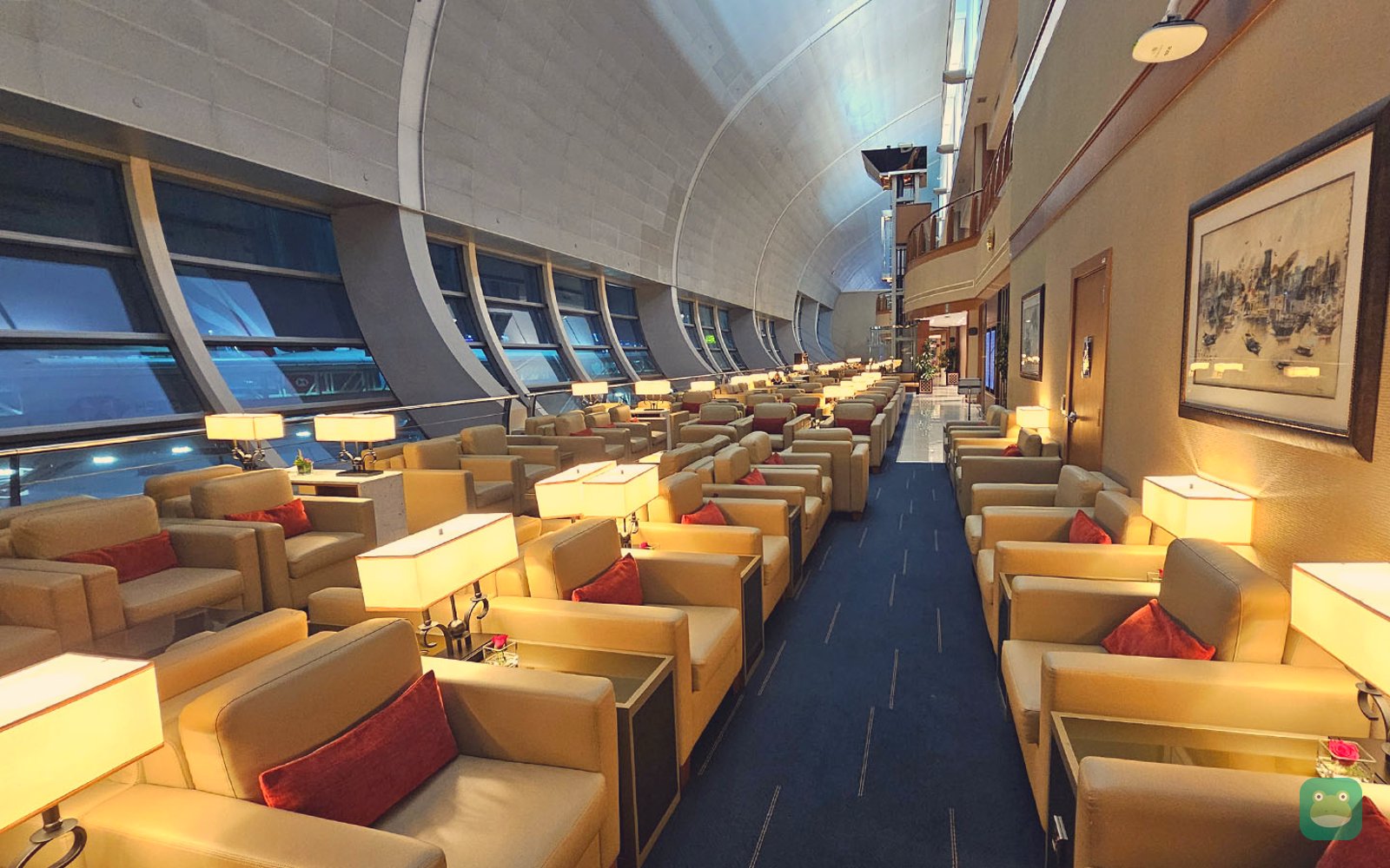Emirates Business Class Lounge, DXB Terminal 3 Concourse C — seating