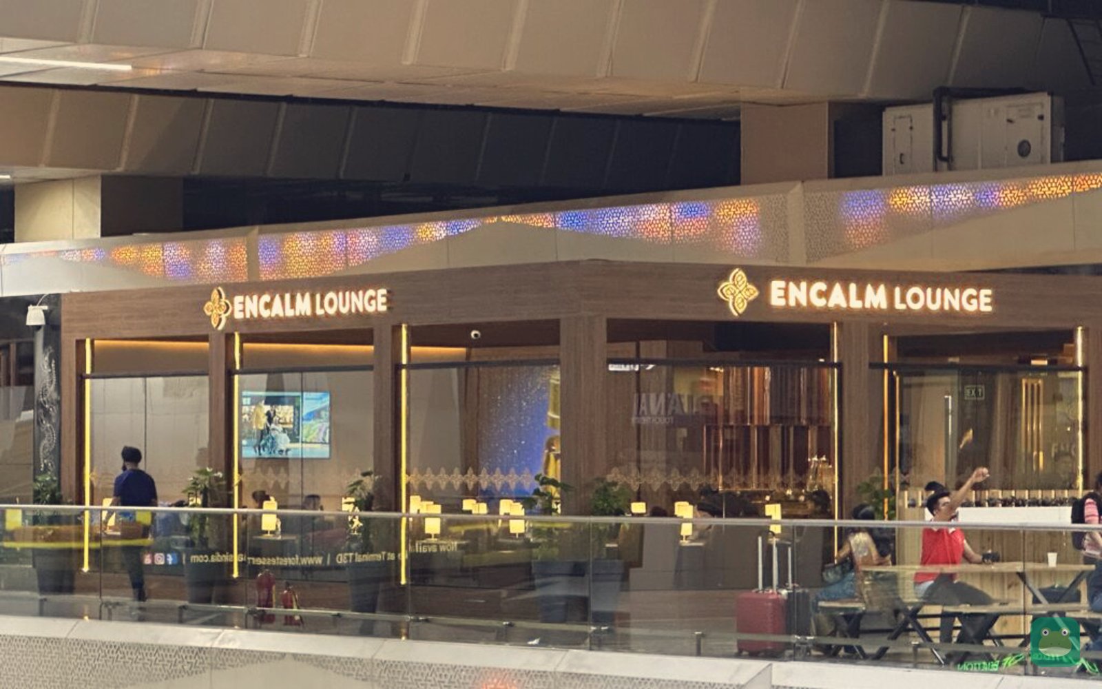 Encalm Lounge, DEL Terminal 3 Domestic — entrance