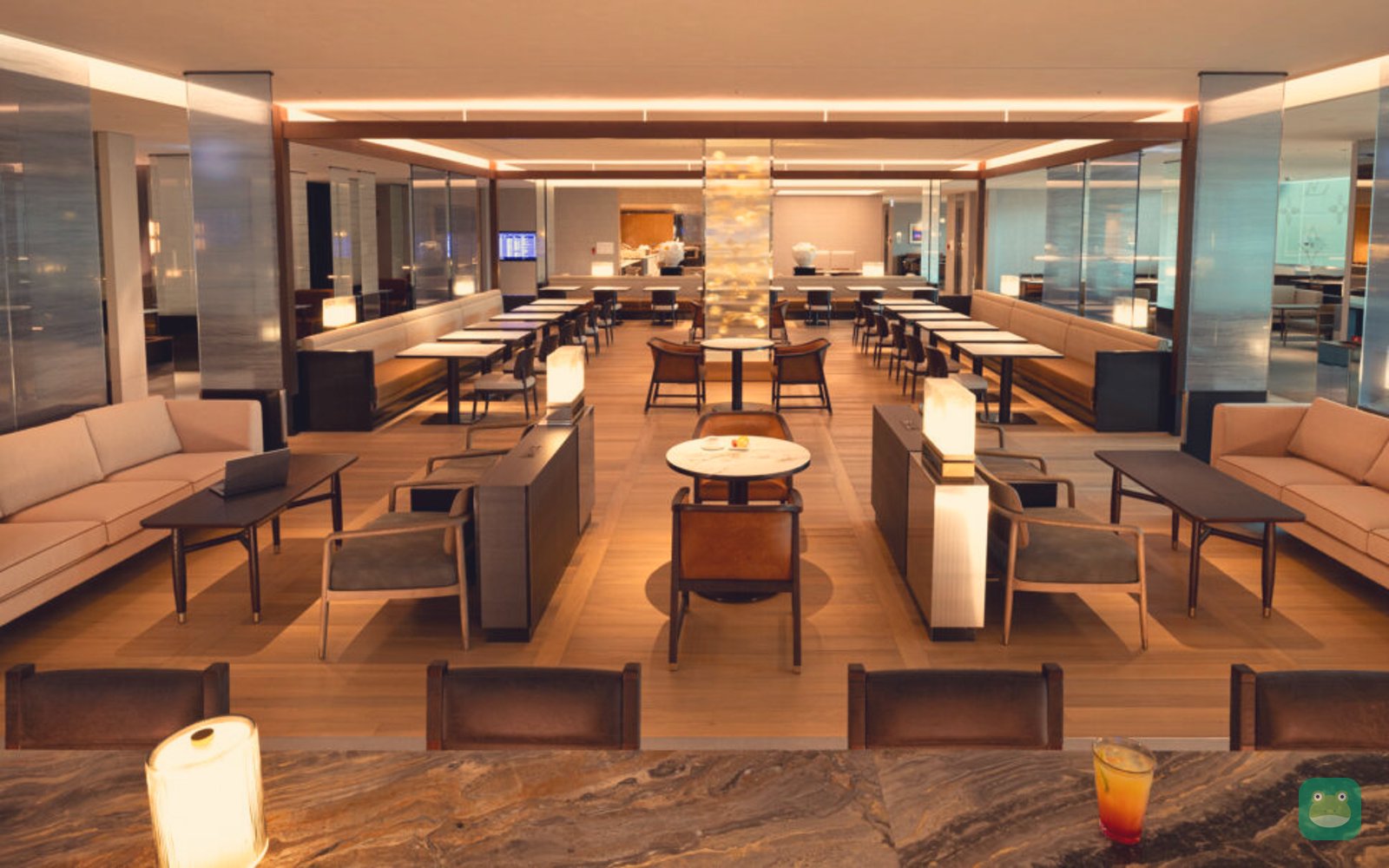 Korean Air Prestige Lounge (West), ICN Terminal 2 — renovated dining area (2026)