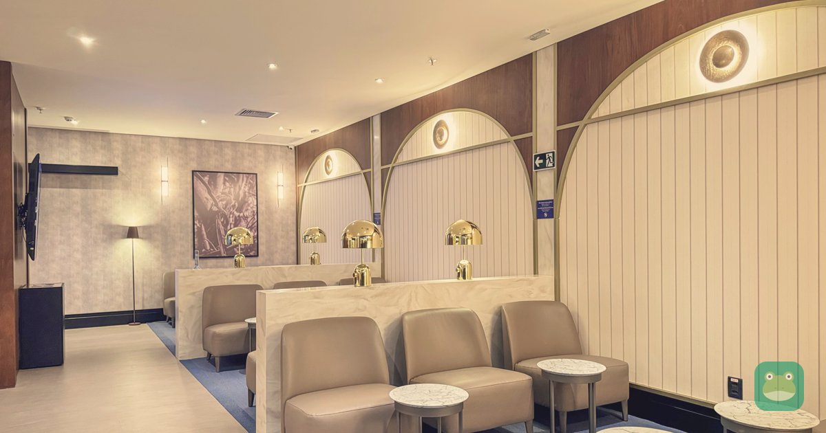 Seating booths, W Premium Lounge 5th Avenue, Guarulhos T3