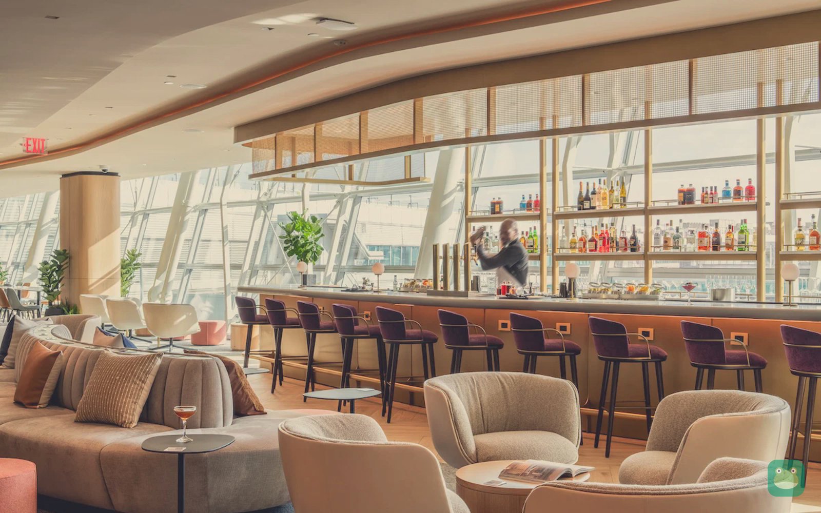 Chase Sapphire Lounge, JFK Terminal 4 — bar