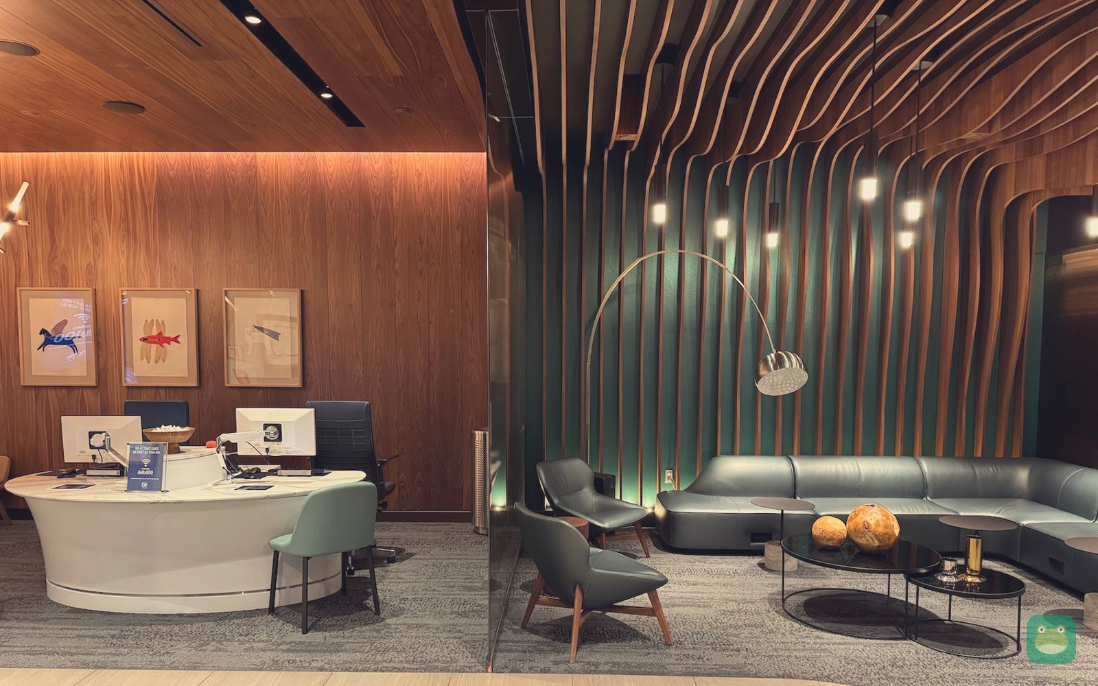 Delta Sky Club (A11), SEA Concourse A — lounge seating