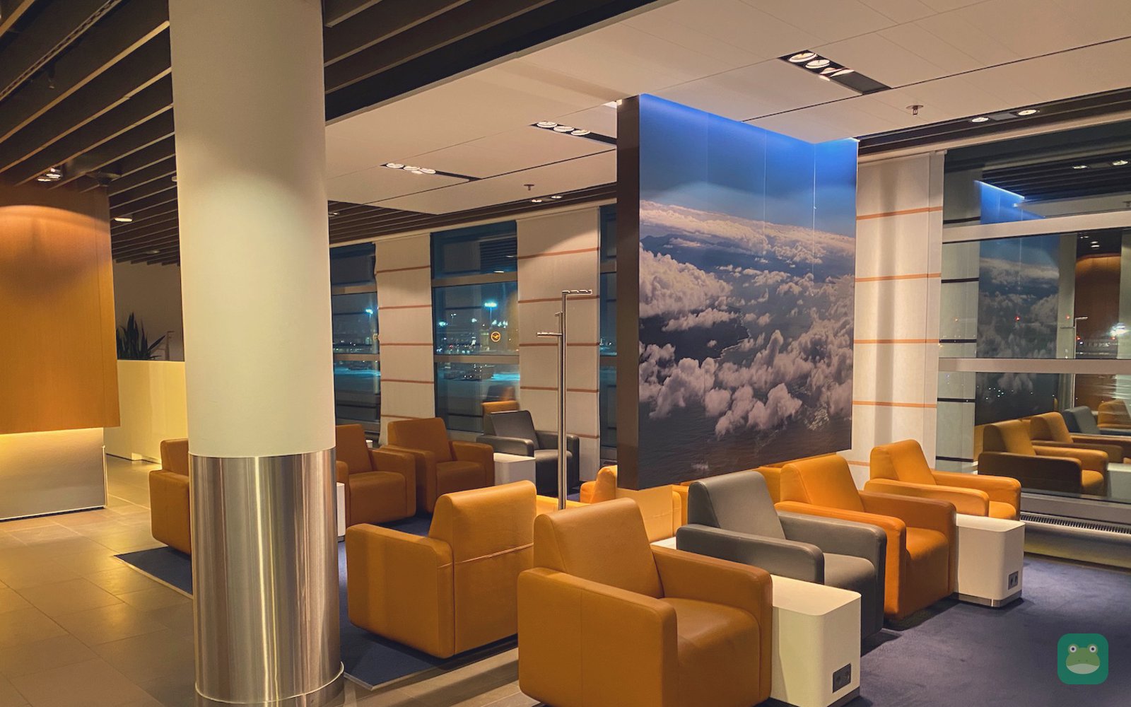 Lufthansa Business Lounge (A), FRA Terminal 1 (A/Z) — window seating