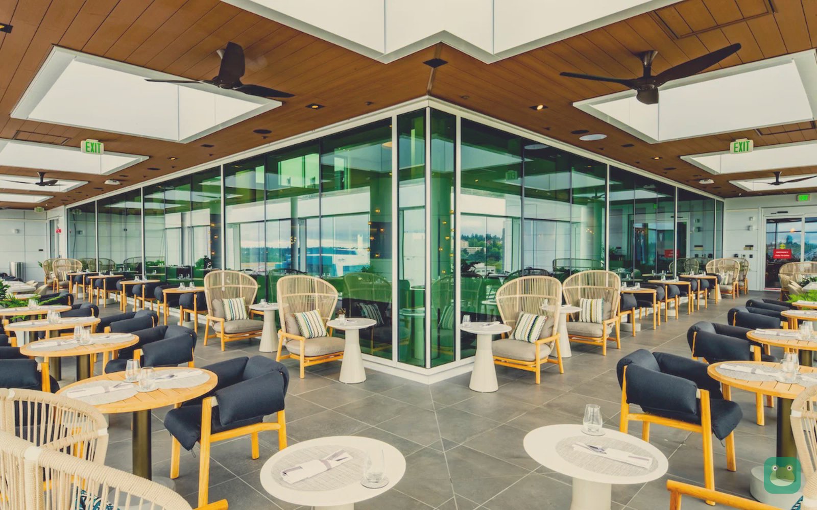 Delta One Lounge, SEA Concourse A — outdoor terrace
