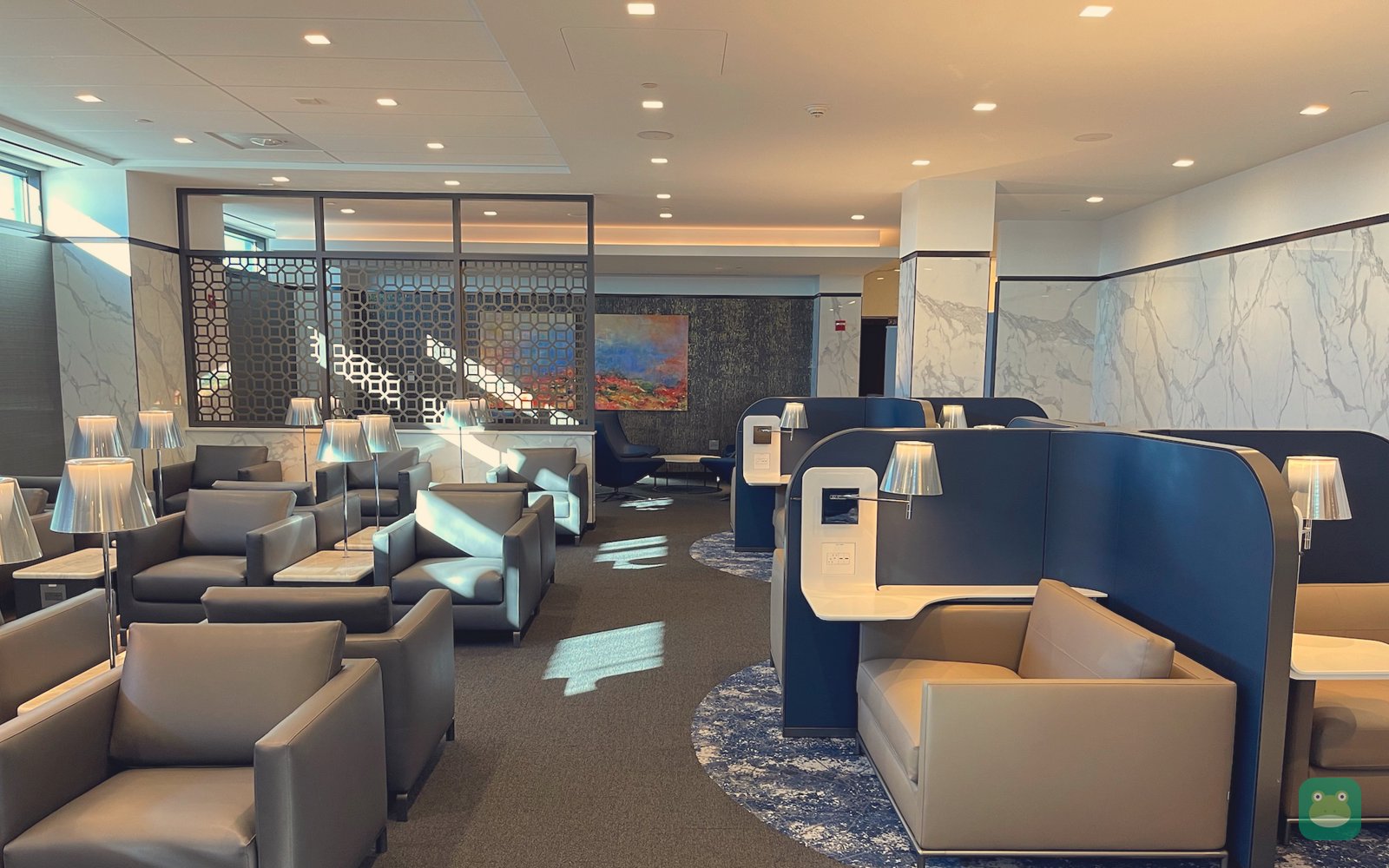 United Polaris Lounge (C17), IAD Concourse C — lounge seating