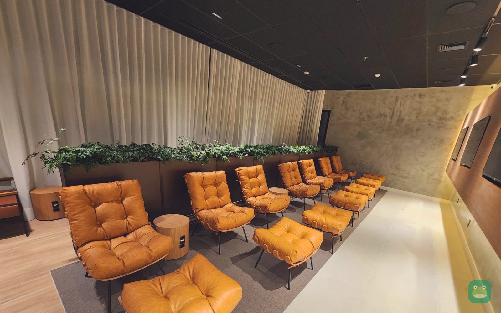 Ambaar Club, VCP Terminal 1 — expanded lounge interior