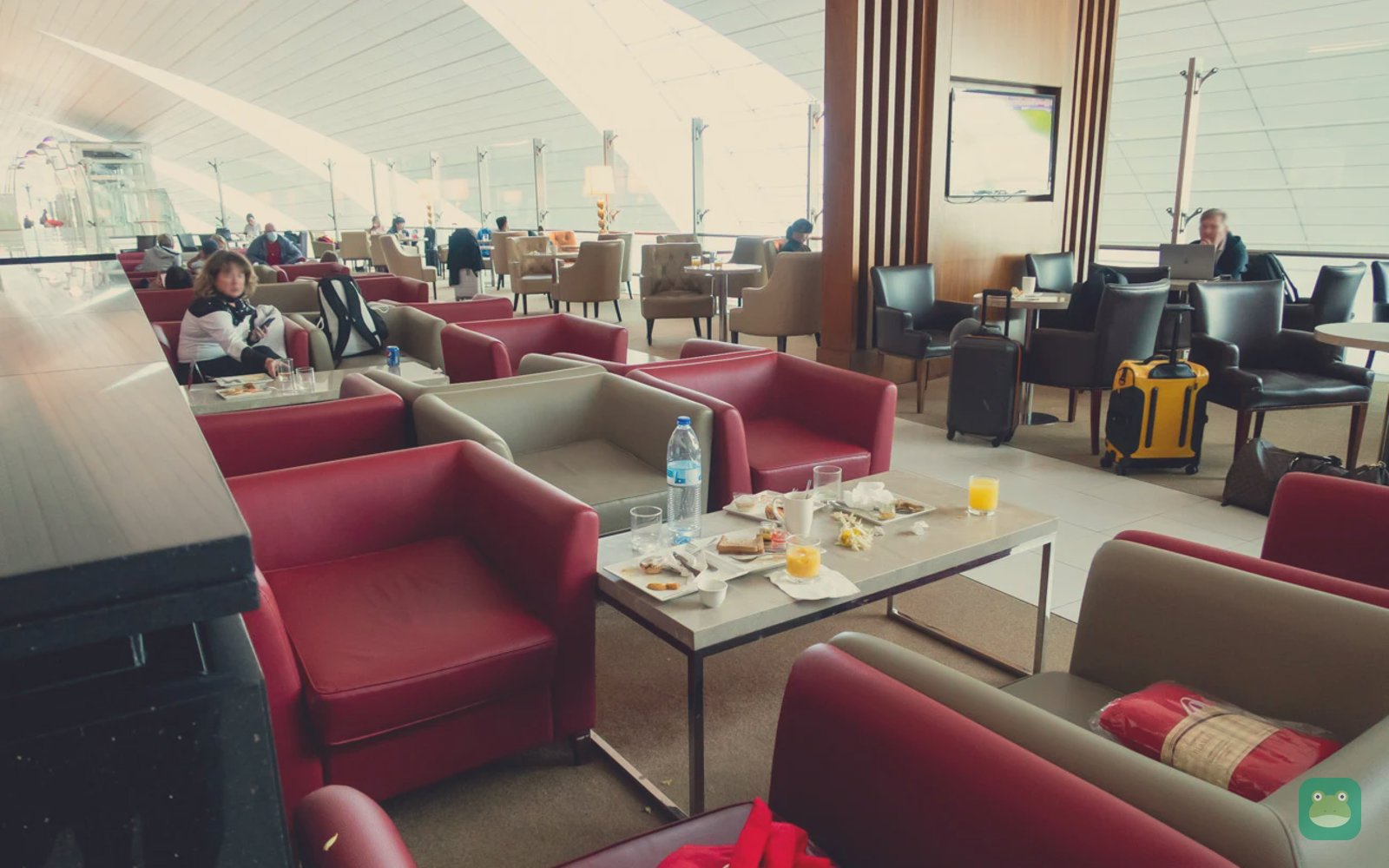 Marhaba Lounge (A), DXB Terminal 3 (Concourse A) — main seating area