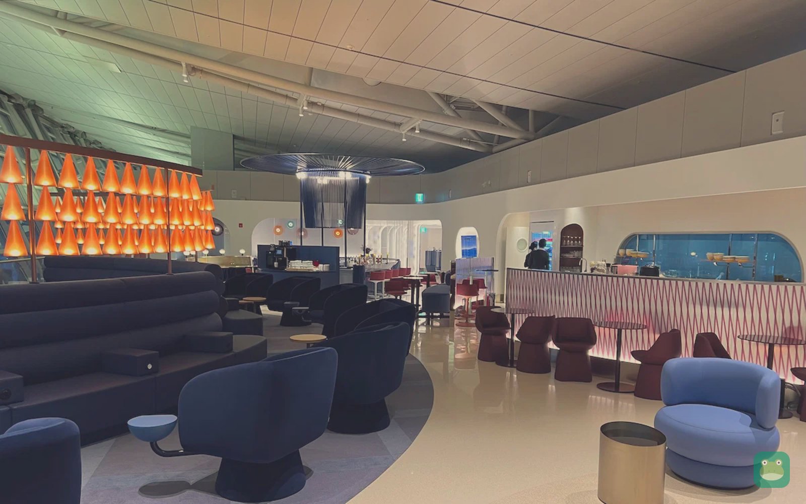 oneworld Lounge (Cathay Pacific-managed), ICN Terminal 1 near Gate 28 — seating