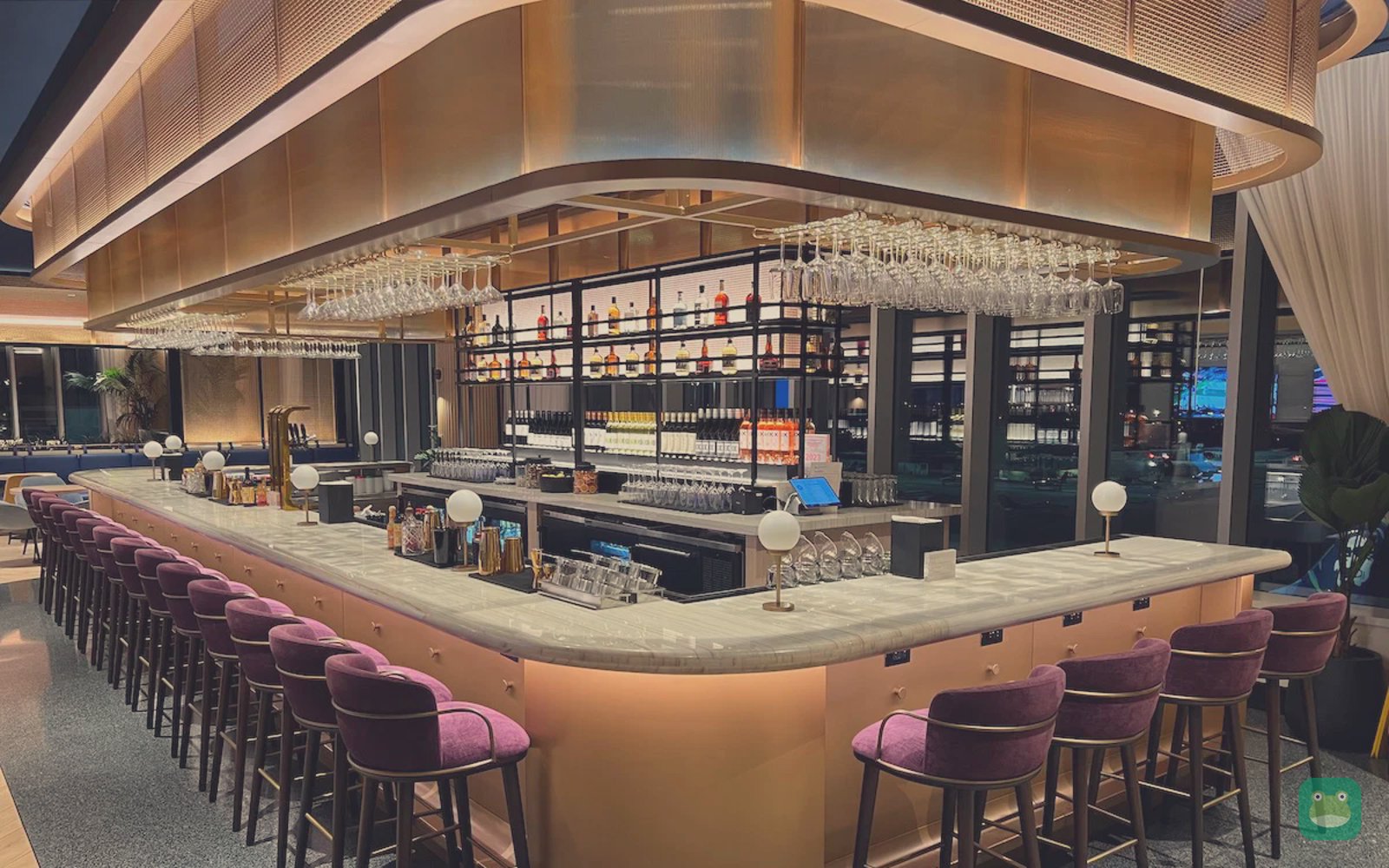 Chase Sapphire Lounge by The Club, BOS Terminal B/C connector — bar