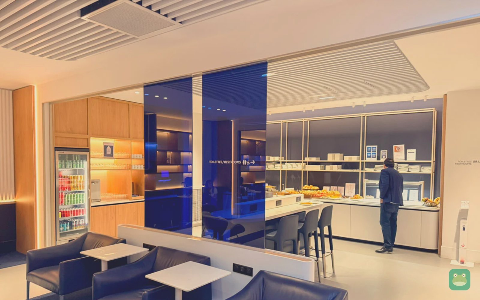 Upper floor seating, Air France Lounge Hall K, Paris CDG Terminal 2E
