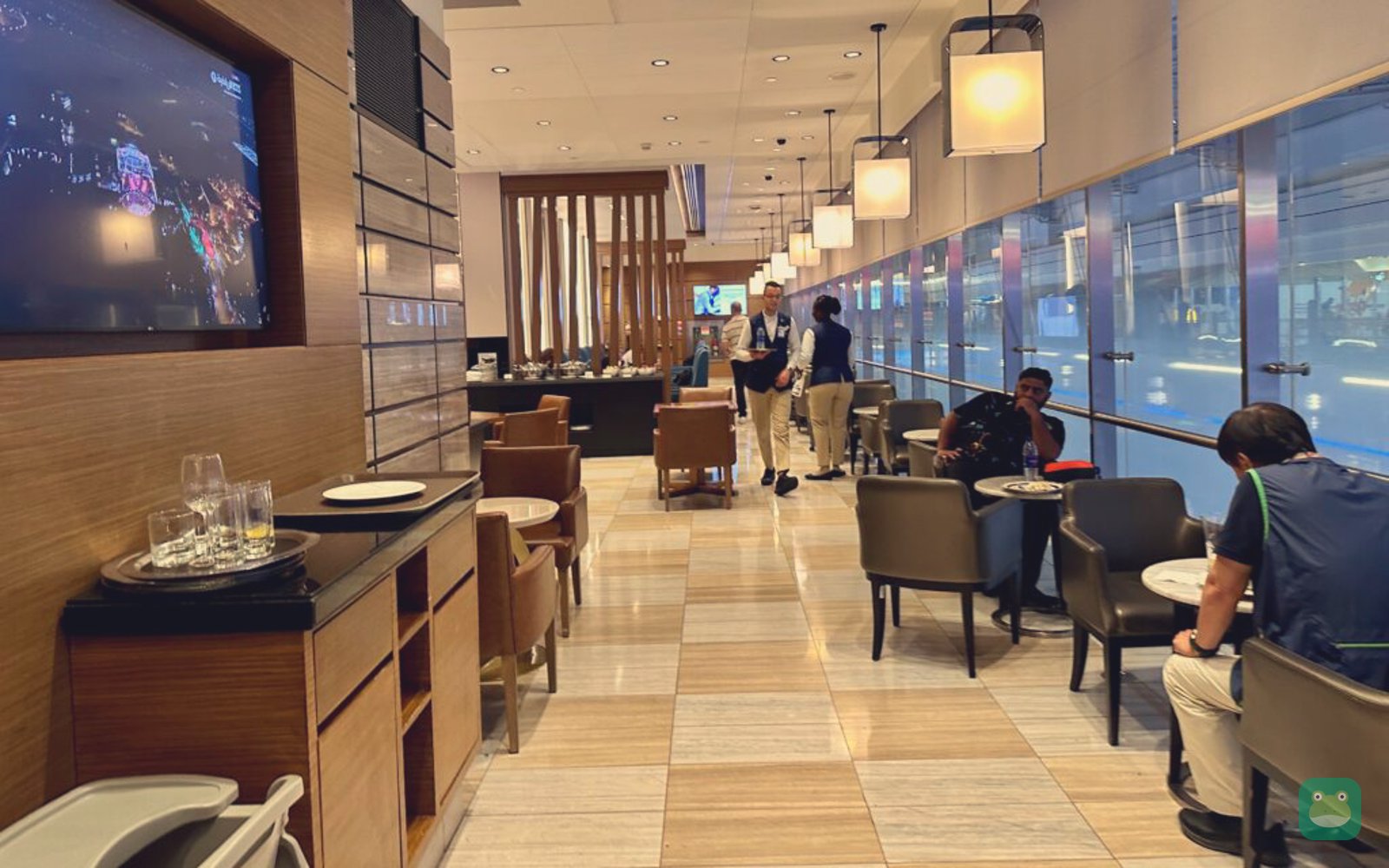 Ahlan Business Class Lounge, DXB Terminal 1 (Concourse D) — seating