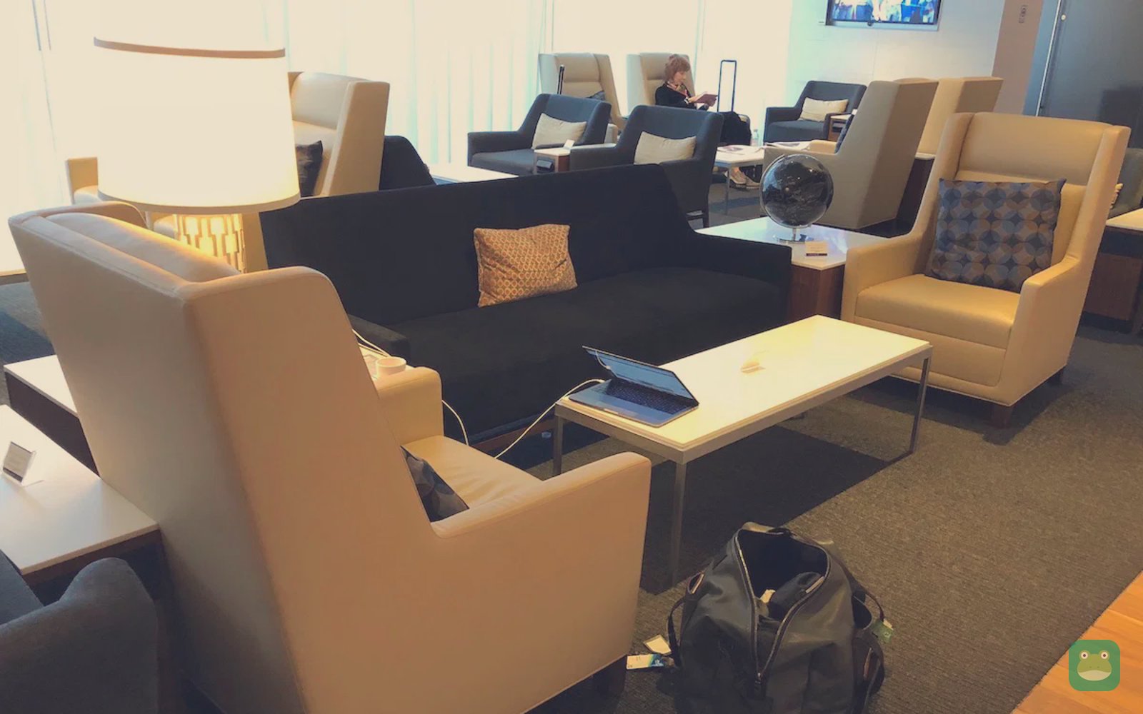 Star Alliance Lounge, LAX Tom Bradley International Terminal — first class section seating