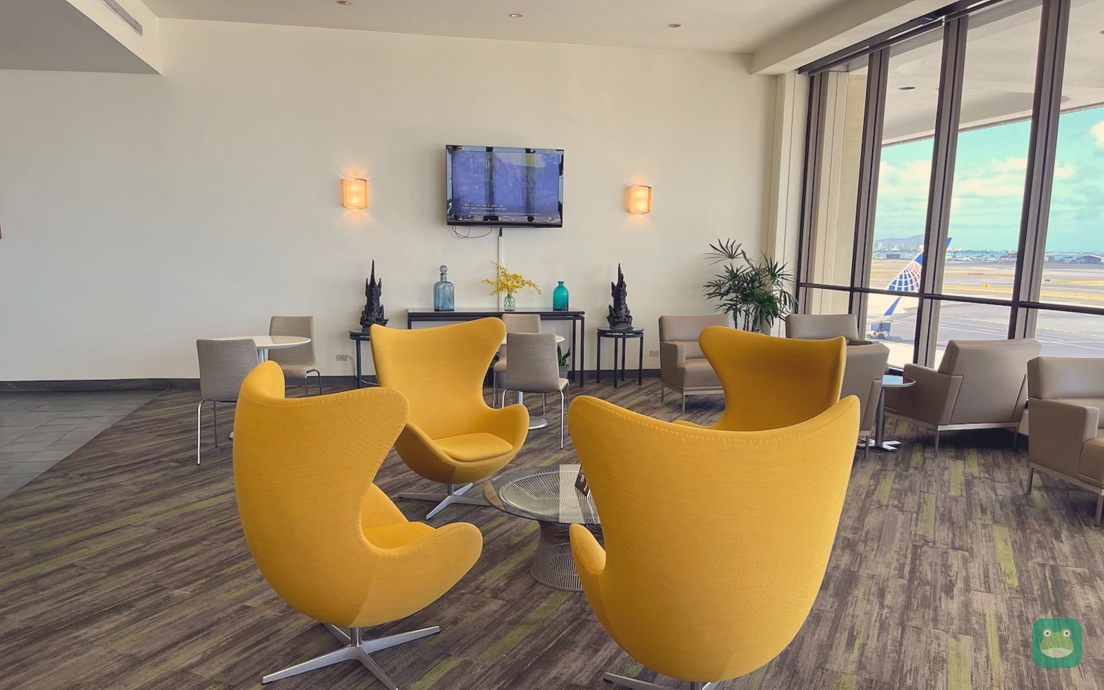 United Club, HNL Terminal 2 — seating
