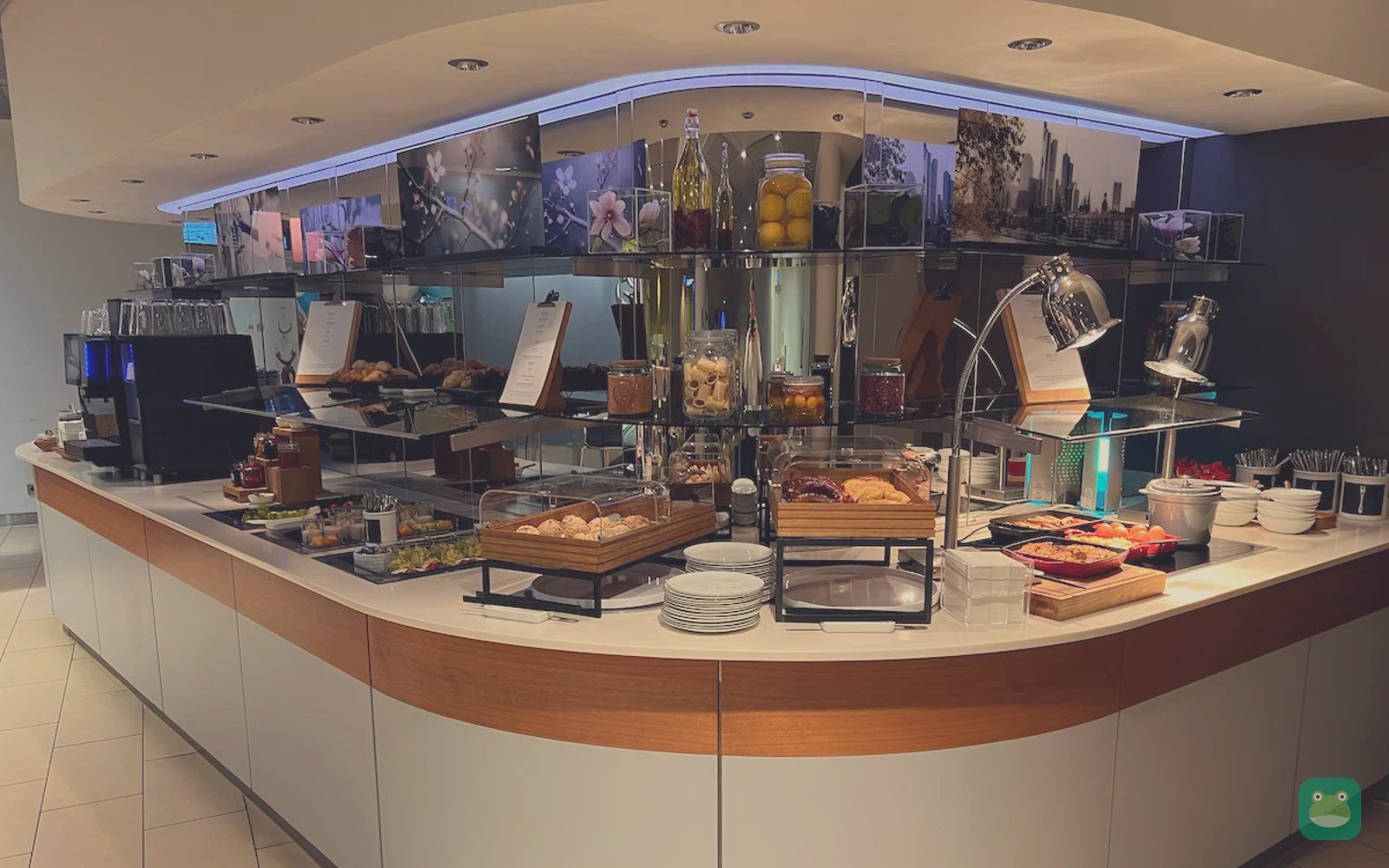 Lufthansa Welcome Lounge, FRA Terminal 1 (B) — breakfast buffet