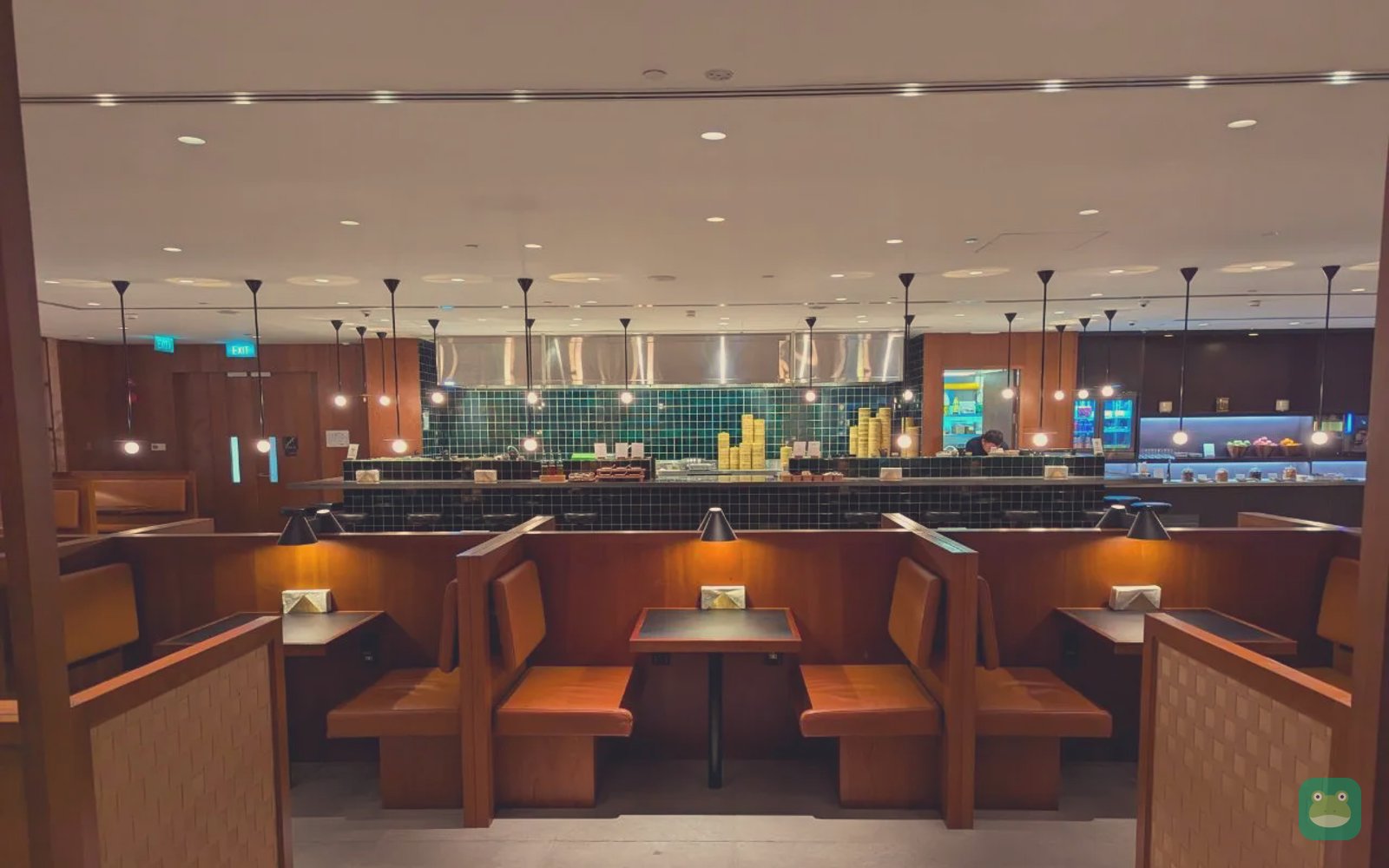 Cathay Pacific Lounge, SIN Terminal 4 — dining hall
