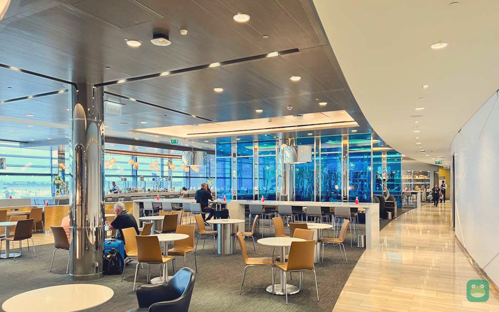 Main lounge space, United Club, Heathrow Terminal 2