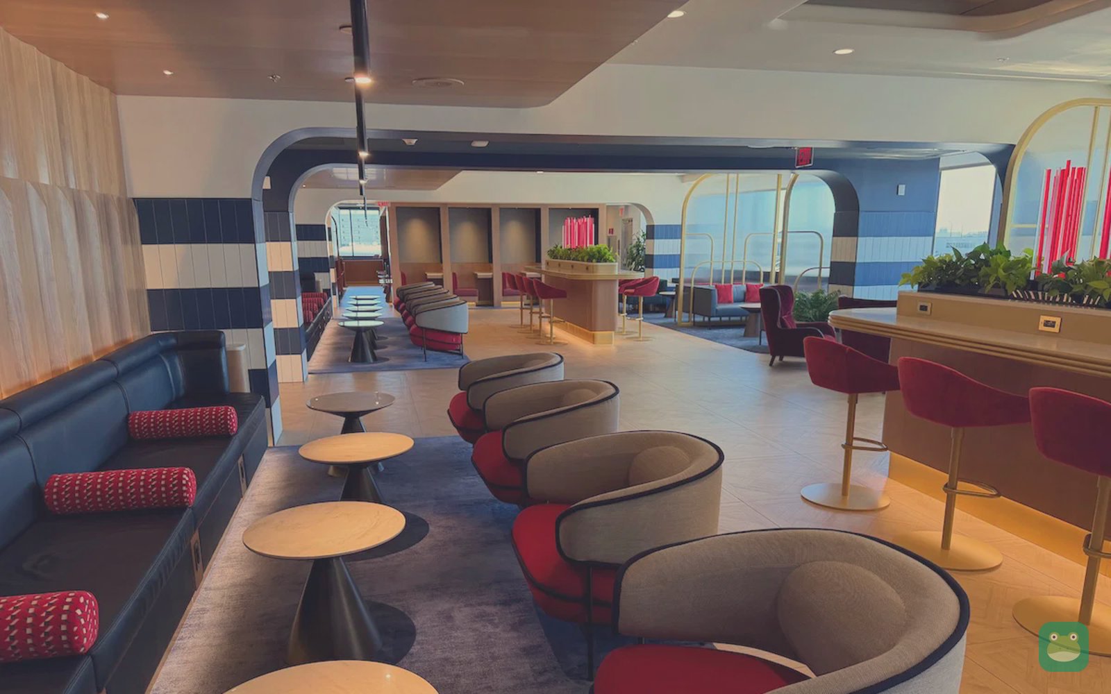 British Airways Lounge, MIA Concourse E — seating