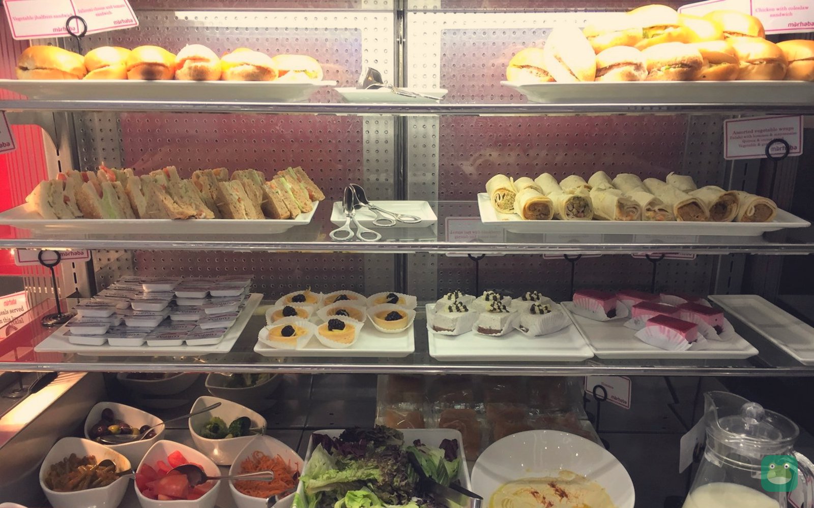 Marhaba Lounge (T2), DXB Terminal 2 — buffet