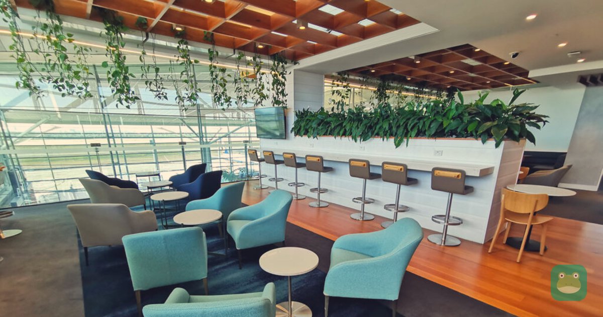 Top level of the Qantas International Lounge in Brisbane