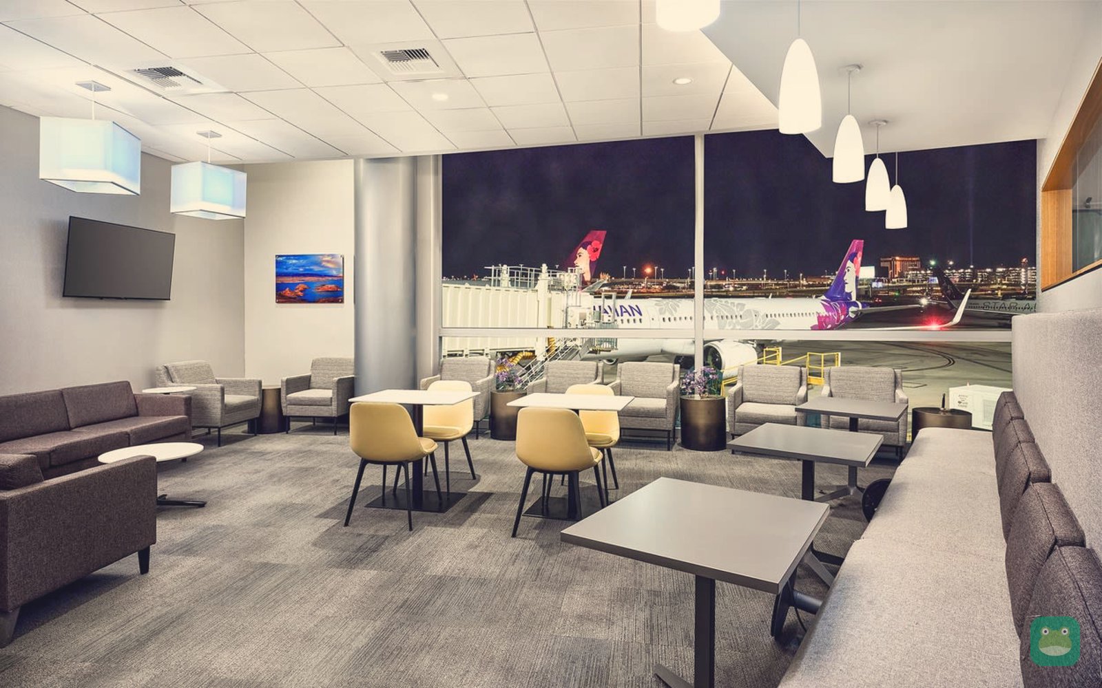 The Club LAS (D), LAS Terminal 1 — front room
