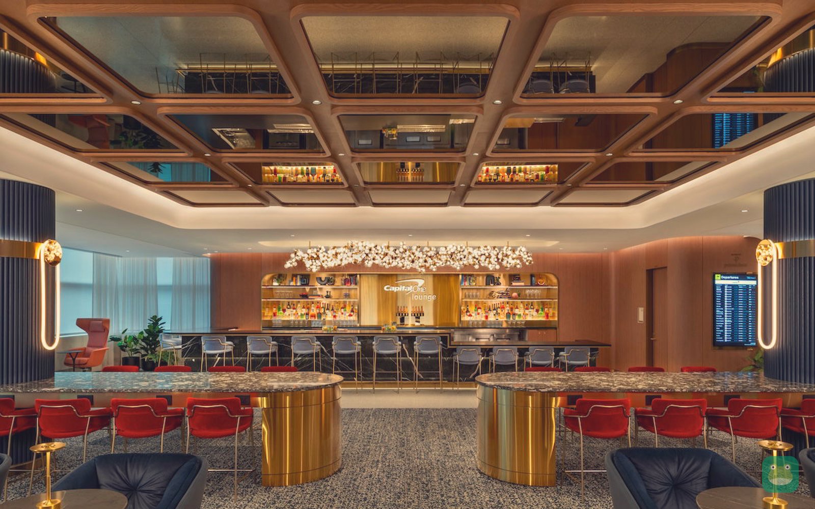 Capital One Lounge, JFK Terminal 4 — main bar and seating