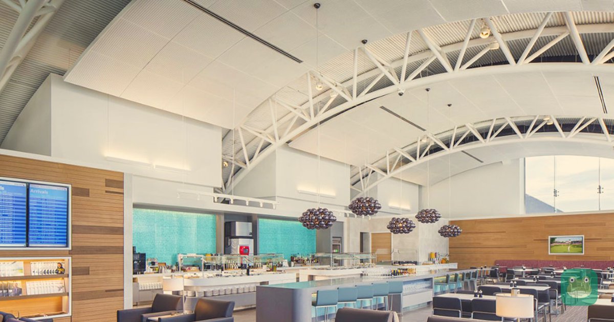 Flagship Lounge main seating area at LAX