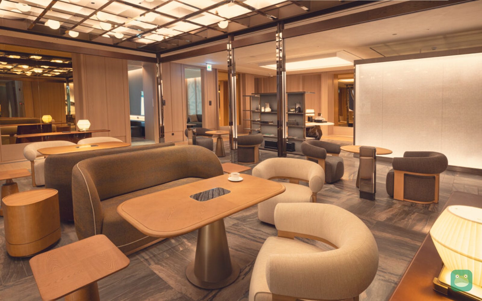 Korean Air First Class Lounge, ICN Terminal 2 Gate 250 — renovated hall (2026)