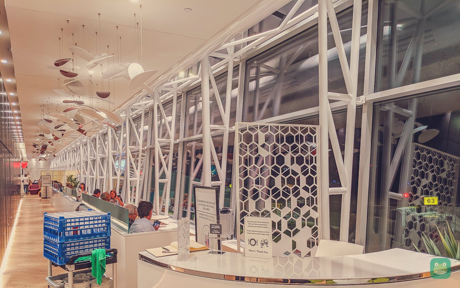 Desjardins Odyssée Lounge (gate 63), YUL Domestic/International Jetty — interior