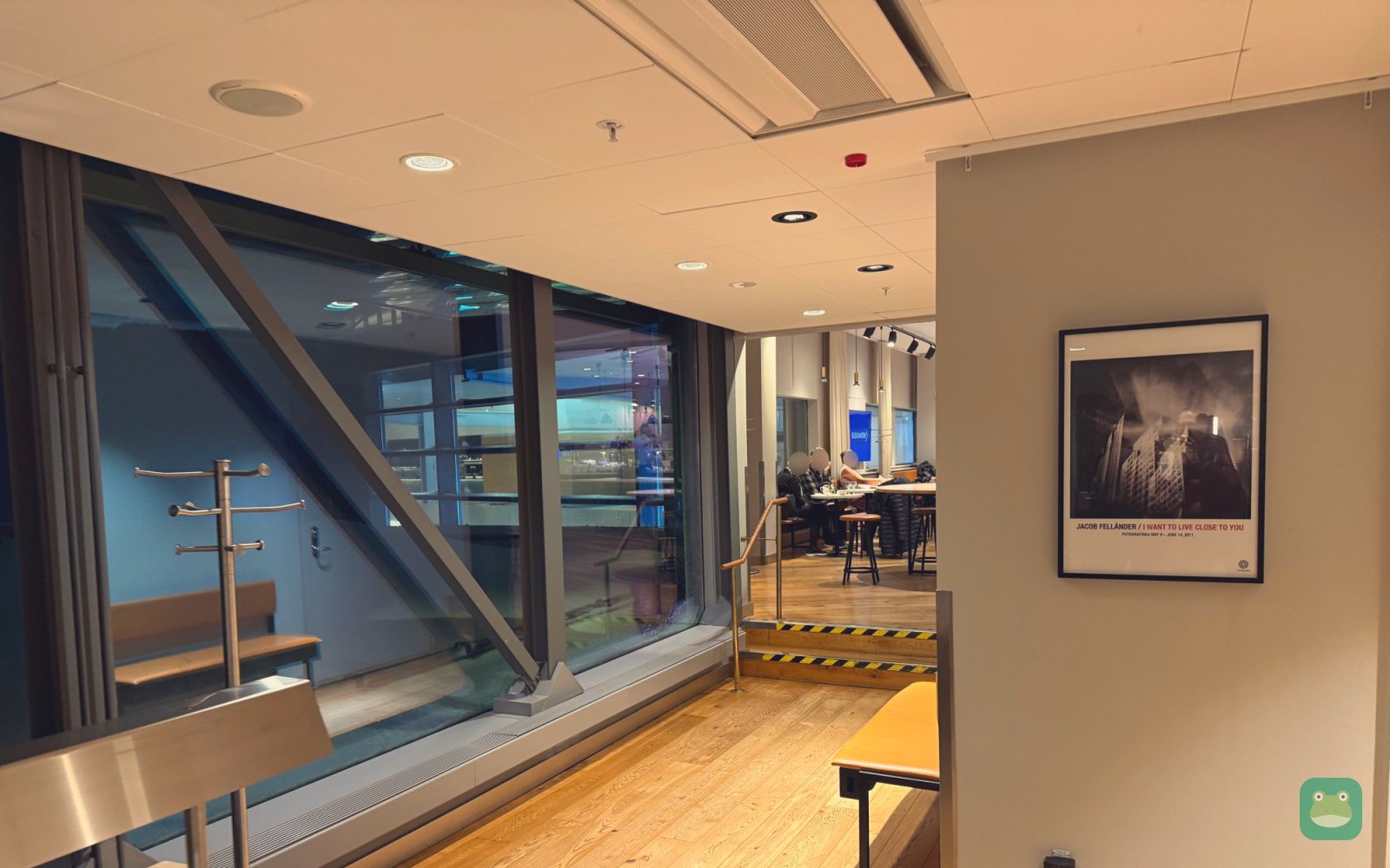 SAS Lounge (E1), ARN Terminal 5 — dining area