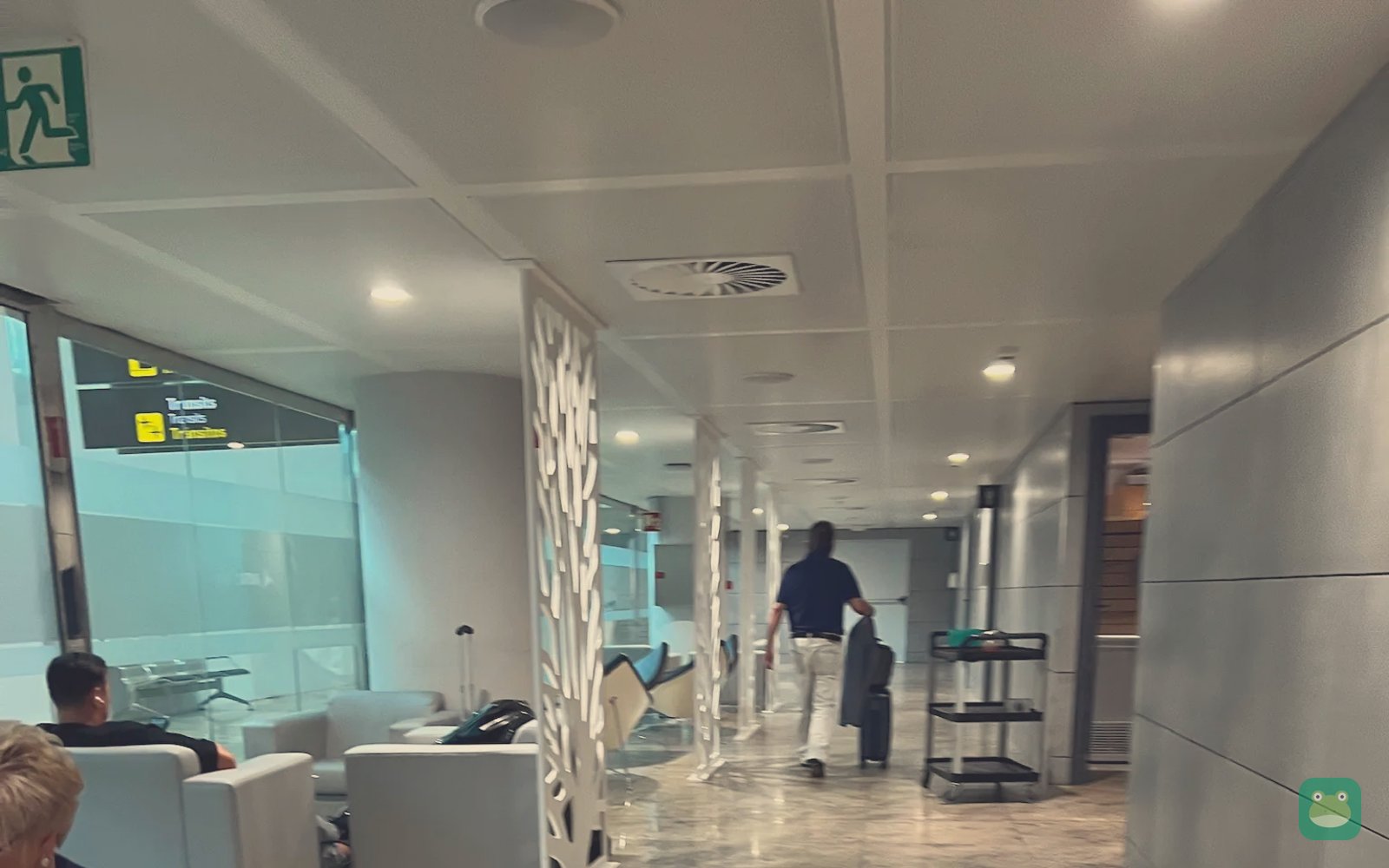 Seating in Sala VIP Costa Blanca, Alicante-Elche (2025)