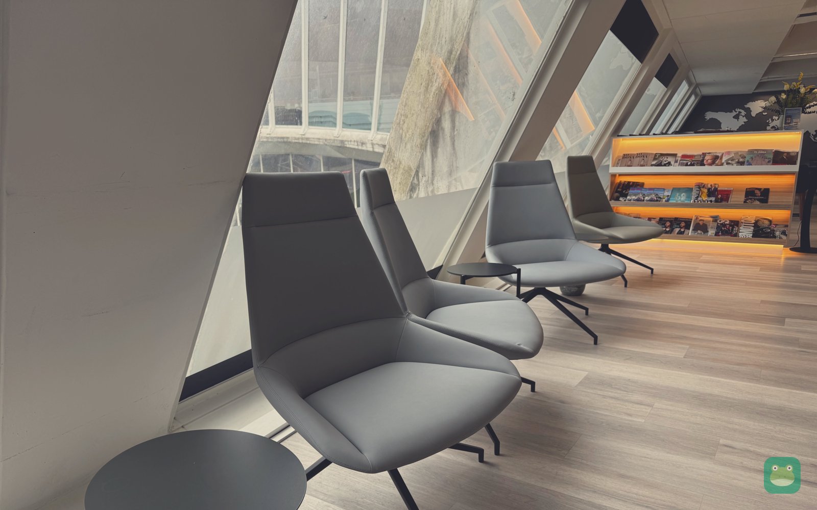 Window seating, Sala VIP Nervión, Bilbao