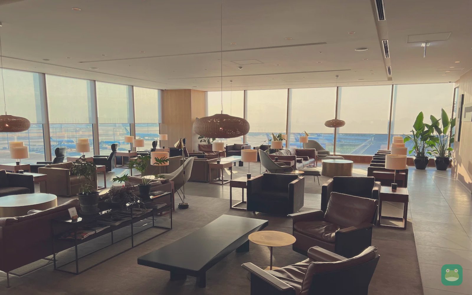 Cathay Pacific Lounge, HND Terminal 3 — seating area